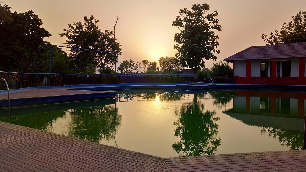 Sanjay Motels I Pvt Ltd Pura Raghunath Ngoại thất bức ảnh